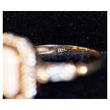 Vintage 10K Gold Opal Ring