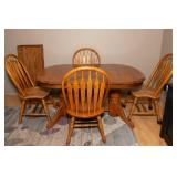 Oak Dining Table with 4 Chairs – Includes 2 Leaves