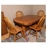 Oak Dining Table with 4 Chairs – Includes 2 Leaves