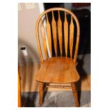 Oak Dining Table with 4 Chairs – Includes 2 Leaves