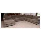 4-Piece Sectional Couch – HOM Furniture