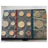 1992 P & D and 1977 Mint Sets