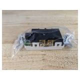 10 Brand New 20 AMP/125V Decorator Receptacle Outlet with Tamper Resistant (TR) Standard Electrical Wall Outlet White *N 10 Brand New 20 AMP/125V Decorator Receptacle Outlet with Tamper Resistant (TR) Standard Electrical Wall Outlet White *N