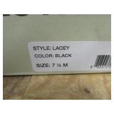 Size 7.5 Laceups
