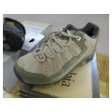 Size 5.5 & 6 Laceups & Sandals