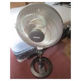 Pedestal Fan w/ Remote
