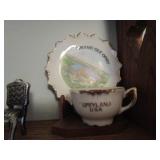 Shelf, Trinkets