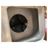 Electric wringer washer