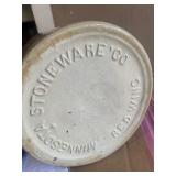 RW brown jug