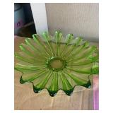 Federal glass limelight green serving set
