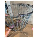 Sight lens (2) and egg basket