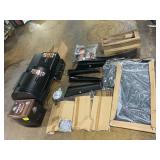 Pit Boss Charleston 1020 Sq in Pellet Grill/Gas Griddle Combo  Onyx Series Pit Boss Charleston 1020 Sq in Pellet Grill/Gas Griddle Combo  Onyx Series
