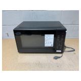 Mainstays 1.1 Cu. ft Microwave Oven in Black Mainstays 1.1 Cu. ft Microwave Oven in Black