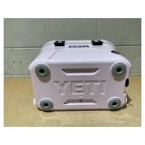 Yeti Roadie 15 Hard Cooler Cherry Blossom Yeti Roadie 15 Hard Cooler Cherry Blossom