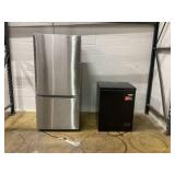 LOT OF 2 NON-FUNCTIONING Refrigerators LOT OF 2 NON-FUNCTIONING Refrigerators