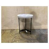 VILLA PARK End Table THRESHOLD VILLA PARK End Table THRESHOLD