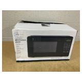 Mainstays 0.7 Cu ft Countertop Microwave Oven, 700 Watts, Black Mainstays 0.7 Cu ft Countertop Microwave Oven, 700 Watts, Black