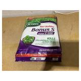 Turf Builder 41.38 lbs. 12,000 sq. ft. Bonus S Southern Weed & Feed2, Weed Killer Plus Dry Lawn Fertilizer Turf Builder 41.38 lbs. 12,000 sq. ft. Bonus S Southern Weed & Feed2, Weed Killer Plus Dry Lawn Fertilizer