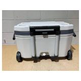 Igloo Bone White and Gray 60-Quart Sunset Roller Cooler Igloo Bone White and Gray 60-Quart Sunset Roller Cooler
