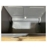 Igloo Bone White and Gray 60-Quart Sunset Roller Cooler Igloo Bone White and Gray 60-Quart Sunset Roller Cooler