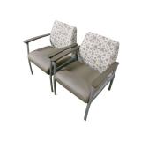 2 Chairs 2 Chairs