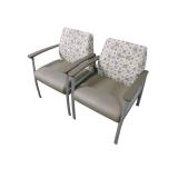 2 Chairs 2 Chairs