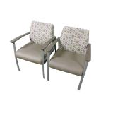 2 Chairs 2 Chairs