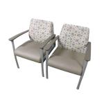 2 Chairs 2 Chairs