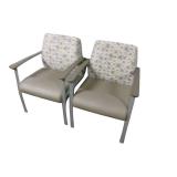 2 Chairs 2 Chairs