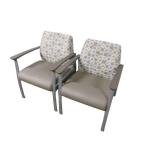 2 Chairs 2 Chairs