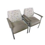 2 Chairs 2 Chairs