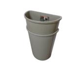 2 Wastebaskets 2 Wastebaskets