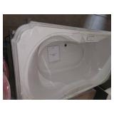 Jacuzzi 72"x42" aromatherapy jetted tub