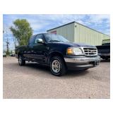 2002 FORD F-150 LARIAT *1 Owner | 4x4 | No Accidents* (NO RESERVE)