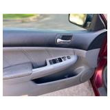 2004 HONDA ACCORD EX W/LEATHER (NO RESERVE)