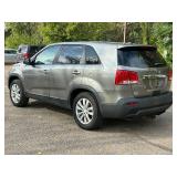 2011 KIA SORENTO EX *All Wheel Drive* (NO RESERVE)