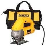 DEWALT 5.5 Amp Corded Variable Speed Jig Saw Kit with Bag Customer Return see Pictures