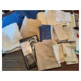 Lot of Assorted Cloth Napkins & Tablecloths