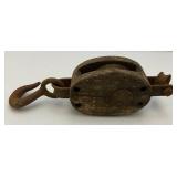 Antique Single Wood Block Pulley Rigging 13" Antique Single Wood Block Pulley Rigging 13"
