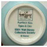 EST. $75.00-$125.00 Vintage WDCC Figaro And Cleo Ornament "Purrfect Kiss"  Figurine  With COA In Original Box EST. $75.00-$125.00 Vintage WDCC Figaro And Cleo Ornament "Purrfect Kiss"  Figurine  With COA In Original Box