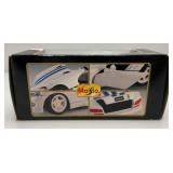 Maisto 1:24  Scale Special Edition Die Cast Dodge ViperRT/10 & Dodge Concept Car  (NIB) Maisto 1:24  Scale Special Edition Die Cast Dodge ViperRT/10 & Dodge Concept Car  (NIB)