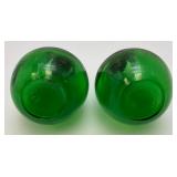Mid-Century Green Glass Lightbulb Salt & Pepper Shakers Mid-Century Green Glass Lightbulb Salt & Pepper Shakers