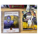 Minnesota Vikings NFL Football Card Lot - 16 Cards with Mewelde Moore Autograph *J