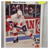 Topps Signed Dave Ellett-Toronto Mapleleafs & Upper Deck 91/92 Wayne Gretzkey in Case