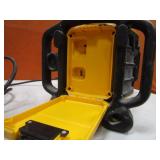 DeWalt 20v/Electric Jobsite Radio