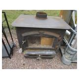 Wood Stove, Chimney Pipes & (new) Fan