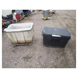Receiver Hitch Tote & Rolling Bin Receiver Hitch Tote & Rolling Bin