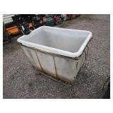 Receiver Hitch Tote & Rolling Bin Receiver Hitch Tote & Rolling Bin