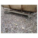Receiver Hitch Tote & Rolling Bin Receiver Hitch Tote & Rolling Bin