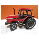 (2) 1/16th Tractors (2) 1/16th Tractors